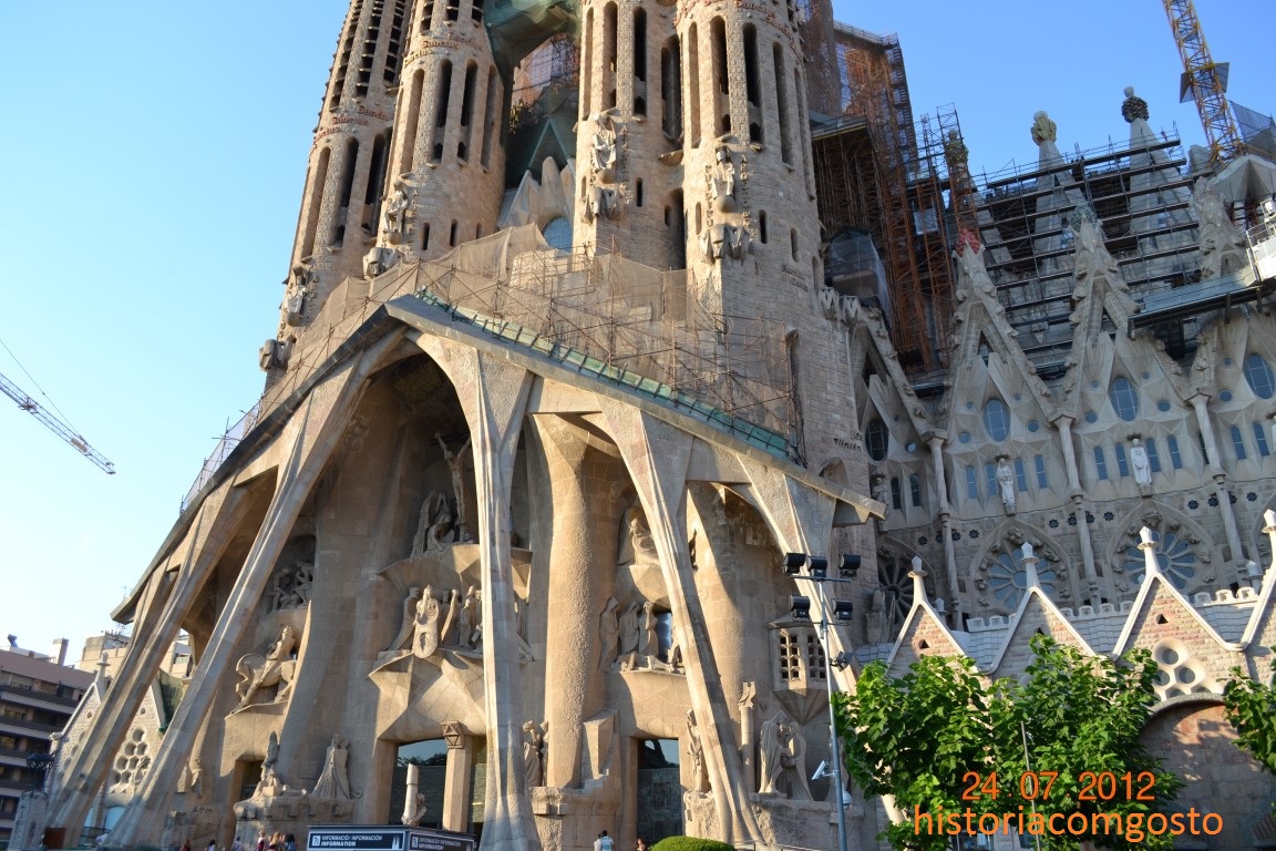 Fruit of the work of genius architect antoni . Historia Com Gosto Igreja Da Sagrada Familia Obra Prima De Antoni Gaudi