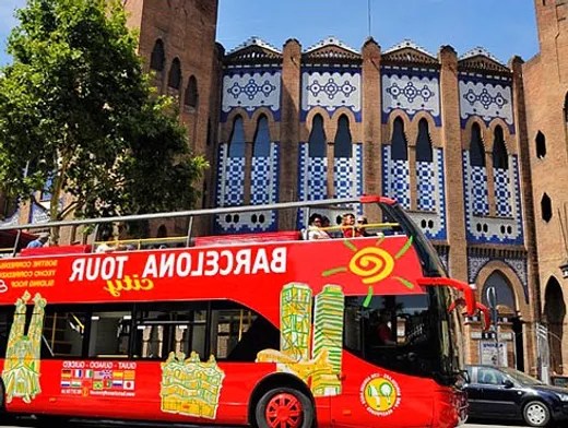 His wingtips video travel ag. Filipino Tour Guide In Barcelona Private Tours In Spain