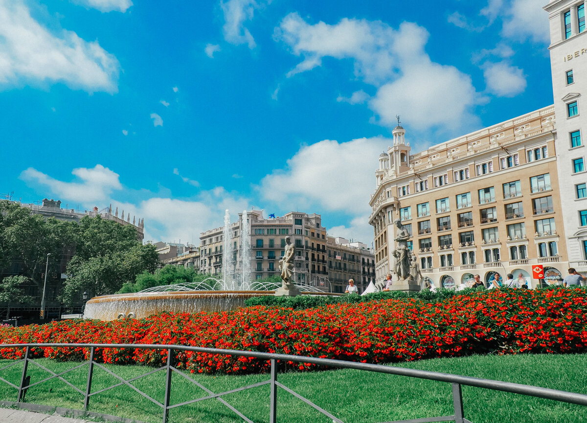 There's a lot to see and do in barcelona, so you'll want to make the most of your time. A Virtual Trip To The Beautiful Barcelona Spain When She Roams