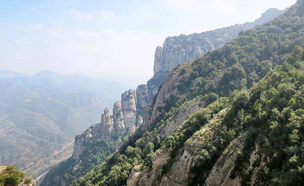 50+ Barcelona To Montserrat Tickets Package